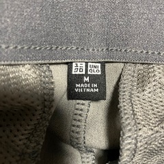 ユニクロEZYアンクルパンツ（ウルトラストレッチドライEX丈標準66～72cm）07GRAYの画像