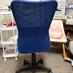 オフィス椅子の画像