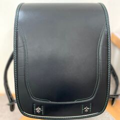 ランドセル　ブラック＋緑ステッチ