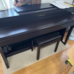 ヤマハ　電子ピアノ　CLP-645R ブラック