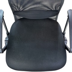 NO.2417【在庫2】サンワサプライ オフィスチェア SNC-NET15ABK 肘付き 椅子 家具 中古の画像