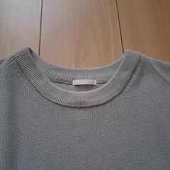 GU　グレー　ベストの画像