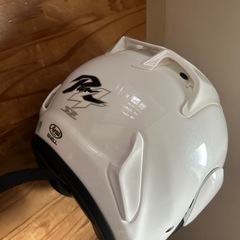 Arai ヘルメット 白の画像