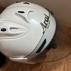 Arai ヘルメット 白の画像