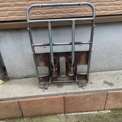 カブ用　リヤ台座の画像