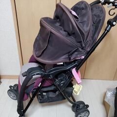 コンビ　ベビーカーの画像