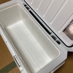 ダイワ クーラーボックス 32Lの画像
