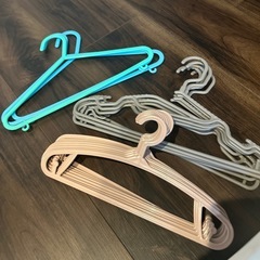 ハンガーまとめ売り　滑り止めありの画像