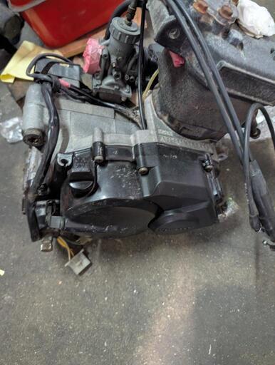 AR125 エンジン　ラジエーター　オイルタンク　リザーブタンク　エアクリボックス　ラジエーターホース