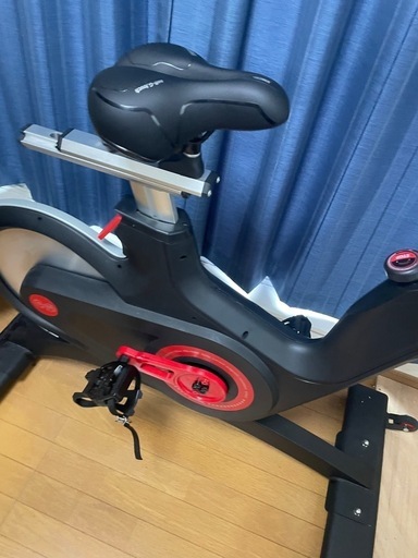 サイクリングマシン