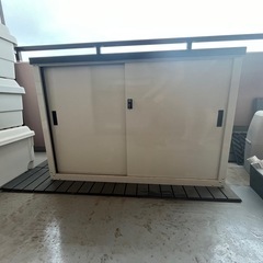 小型屋外物置