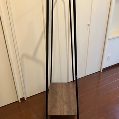 【値下げしました】ハンガーラック／スチールラックの画像