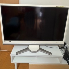 SHARP  AQUOS 42型　LC-42DS3 200 の画像
