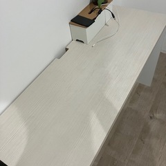 お譲りします。パソコンデスクの画像