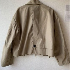 ハレ　ショートトレンチの画像