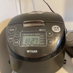 炊飯器　3合炊き