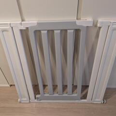 カトージ ベビーセーフティゲート お譲りしますの画像
