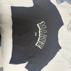 ロゴTシャツ