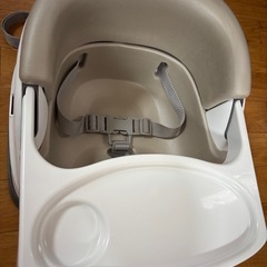 ingenuity ベビーチェアテーブルの画像