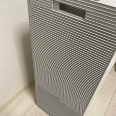 【2024年末購入】ダイキン DAIKIN 加湿ストリーマ空気清浄機　ホワイト MCK705AY-Wの画像