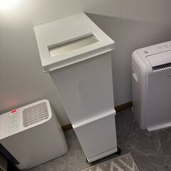 【美品】ゴミ箱 白 55L