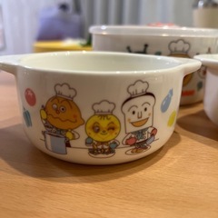 アンパンマン　すかいらーく　食器５点の画像