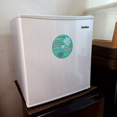 Elabitaxエラヴィタックス　２ドア冷凍冷蔵庫　ER-105 96L 2ドア冷蔵庫 中古 エラヴィタックス ER-105-W 2012年製