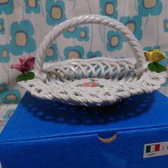 新品未使用【イタリア製／陶器バスケット／フルーツ皿】#果物入れ#お菓子入れ#小物入れの画像