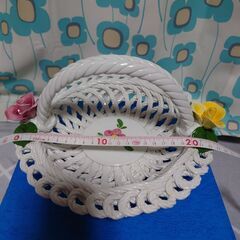 新品未使用【イタリア製／陶器バスケット／フルーツ皿】#果物入れ#お菓子入れ#小物入れの画像