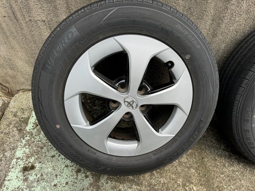 プリウス　ホイール