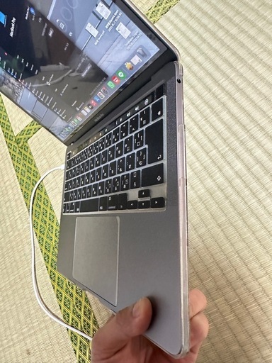 Macbook pro 13inch M1 8/512バッテリ99%