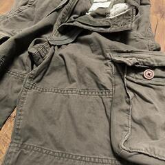 Abercrombie カーキ色カーゴパンツの画像
