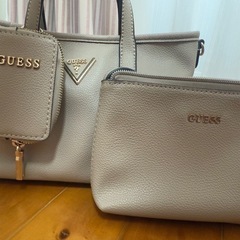 GUESSバック
