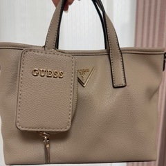 GUESSバック
の画像