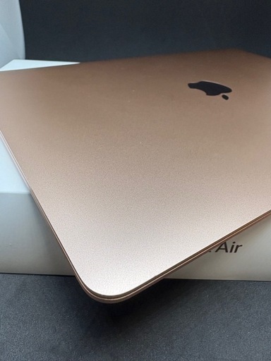 【美品】Apple M1チップ搭載13インチMacBook Air256GB