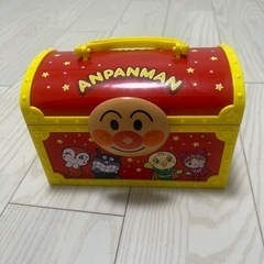 アンパンマンのケースあげます！