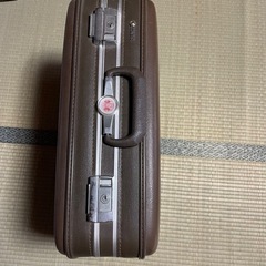 スーツケースの画像