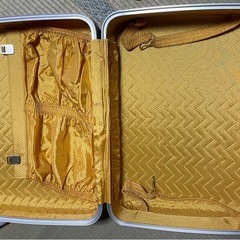 スーツケースの画像