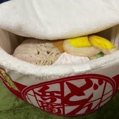どん兵衛　猫用ベッド　おもしろグッズの画像