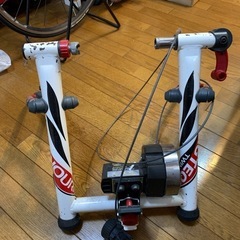 ロードバイク 室内自転車トレーニング、トレーニング用ホイール付き