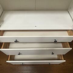 食器棚　IKEAの画像