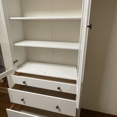 食器棚　IKEAの画像