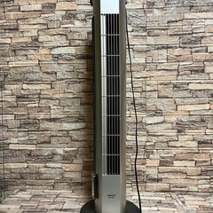 決まりました　タワーファン　扇風機　リモコン有り　シルバーブラック