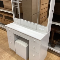 【トレファクマーケット久喜店】株式会社モカ　3面ドレッサー（スツ...