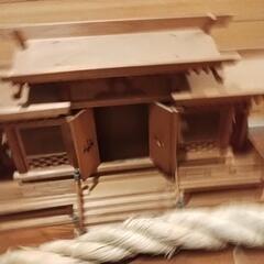 値下げしました！神棚　しめ縄　2点セットの画像