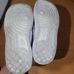 Nike スニーカー ホワイト/ブルー/レッド 22cmの画像