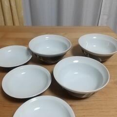 丼3つの画像