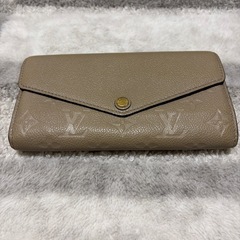 6月末で終了(最終価格)ルイヴィトン財布