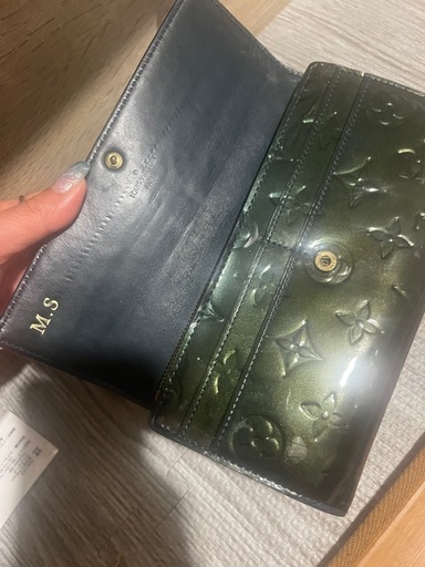 ルイヴィトン  財布　エメラルドグリーンカラー