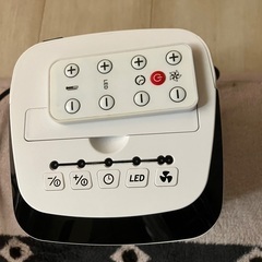 セラミックファンヒーター（温風ヒーター、温風機）小型の画像